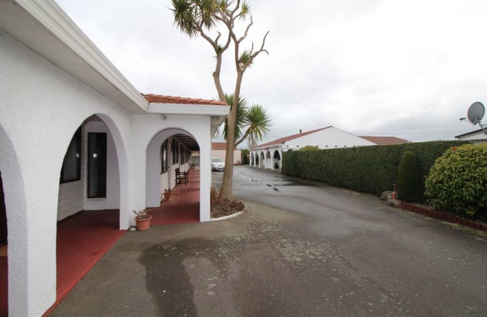 Hacienda Motel Invercargill Exterior photo