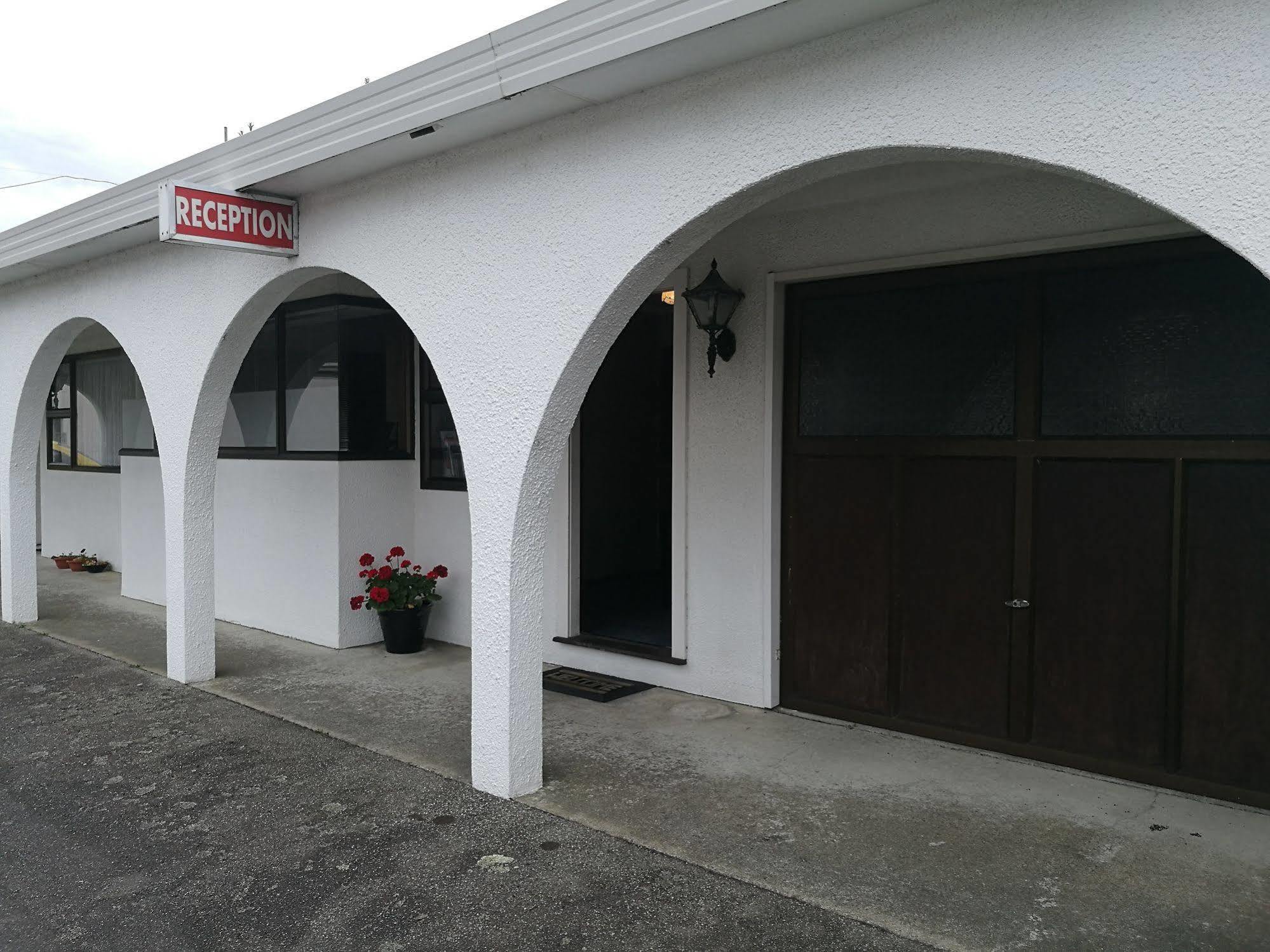 Hacienda Motel Invercargill Exterior photo